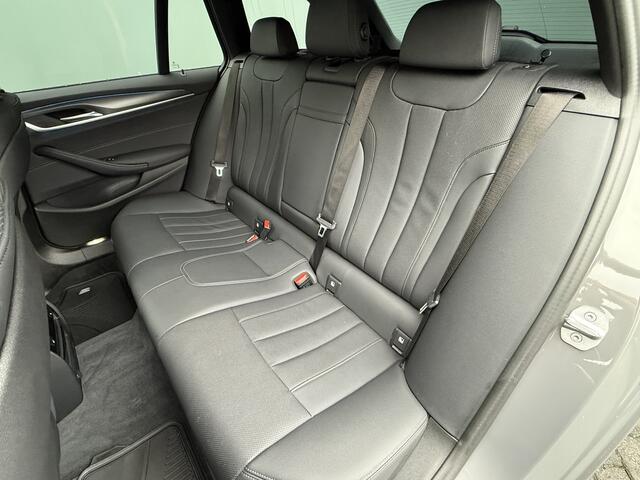 BMW 5-SERIE Touring 530e xDrive High Executive M-Sport NIEUW BINNEN !!