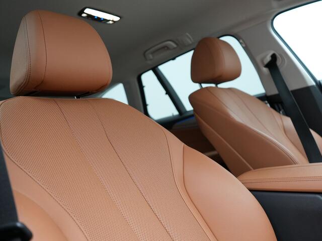 BMW 5-SERIE Touring 530e xDrive Plu In Hybrid Business Edition Plus 293pk Dealer O.H PHEV | Trekhaak af Fabriek | Adaptive Cruise | 360 Camera | M Sportstuur | Keyless | BLIS |