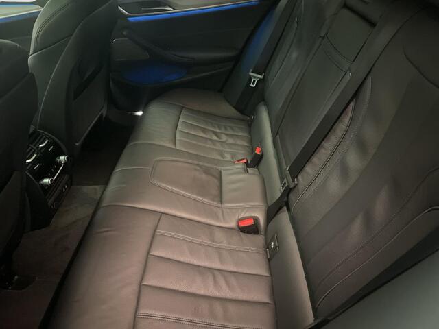 BMW 5-SERIE Touring 530e xDrive High Executive - M Sport - Full Options - Harman/Kardon Head-up . Neem contact op en we maken een afspraak!