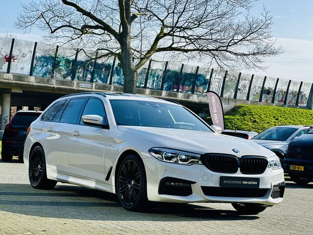 BMW 5-SERIE Touring 540i xDrive | High Executive | 6-cilinder | Panoramadak | Leer | LED | Keyless | Harman Kardon |
