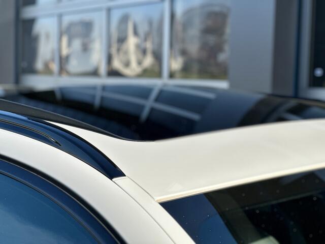 BMW 5-SERIE Touring 540i xDrive | High Executive | 6-cilinder | Panoramadak | Leer | LED | Keyless | Harman Kardon |