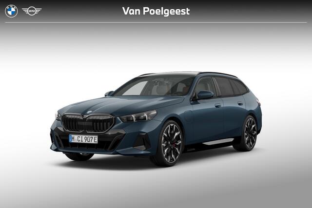 BMW 5-SERIE Touring 550e xDrive | M Sportpakket Pro | Innovation Pack | Travel Pack | Comfort Pack | Trekhaak