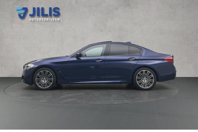 BMW 5-SERIE 530e iPerformance M-sport | Leder | Stoelverwarming | Panoramadak