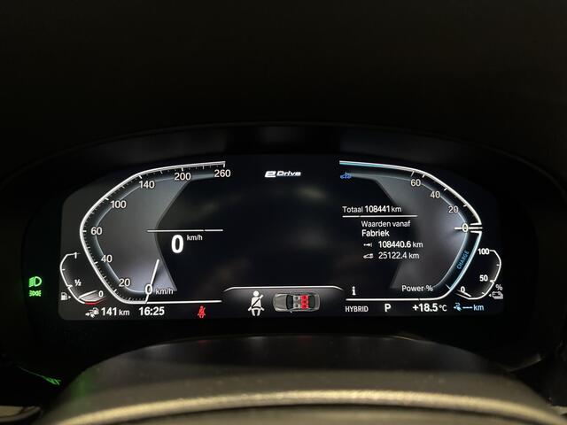 BMW 5-SERIE Touring 530e M-Sport Aut. | panorama | live-cockpit | ambiance verlichting | trekhaak |