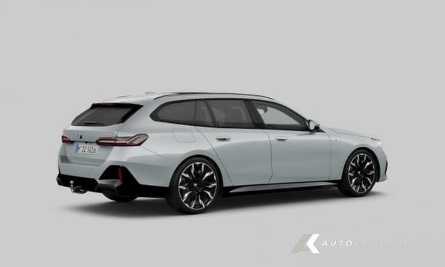 BMW 5-SERIE 520i M Sport | Panorama | Bowers & Wilkins | Head-Up | 360° | 21 Inch | Driving Ass. Plus | Trekhaak |