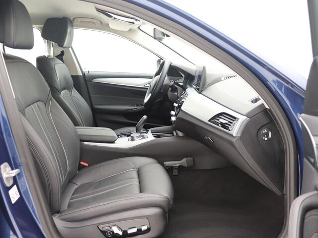 BMW 5-SERIE 520i Business Edition Plus / Origineel NL / Carplay / Memory
