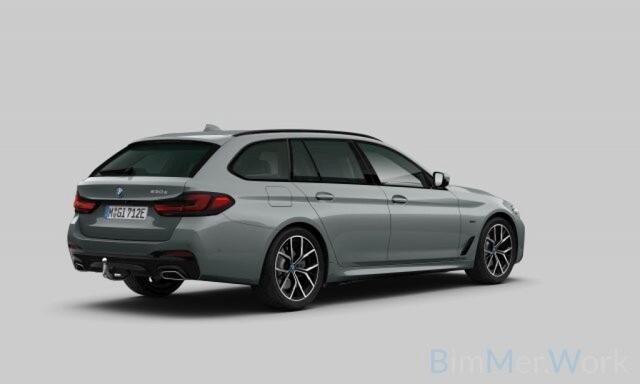 BMW 5-SERIE 530e Touring M-Sport,Pano,Memory,LED,Trekhk elekt,Leer,Camera,Carplay