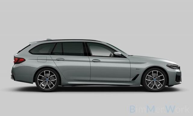 BMW 5-SERIE 530e Touring M-Sport,Pano,Memory,LED,Trekhk elekt,Leer,Camera,Carplay
