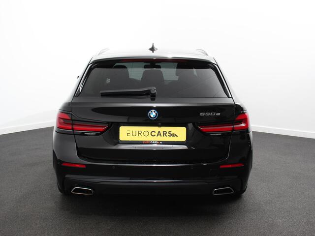 BMW 5-SERIE Touring 530e Business PHEV AUTOMAAT | Adaptive cruise control | LED | Leder | Navigatie | Stoelverwarming | Achteruitrijcamera | Sfeerverlichting | Lane assist | Climate control | Apple Carplay/ Android Auto