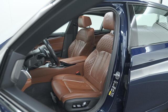 BMW 5-SERIE 545e xDrive Business Edition Plus | M Sportpakket | Driving Assistant Professional | Harman Kardon Surround Sound System
