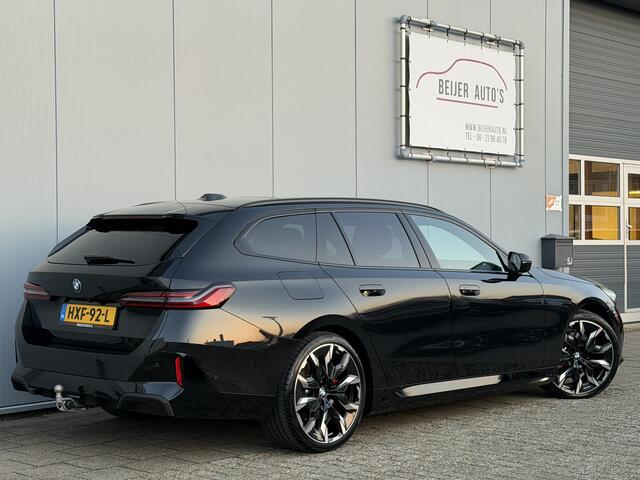BMW 5-SERIE Touring 530e M Sport Pro Pano/21"/Park + Driv. Plus/Trekhaak.