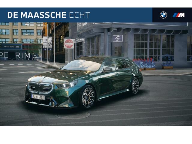 BMW 5-SERIE Touring M5 Automaat / M Drive Professional / Panoramadak / Trekhaak / Bowers & Wilkins / M Multifunctionele Stoelen / M Carbon-keramische remmen / Parking Assistant Professional