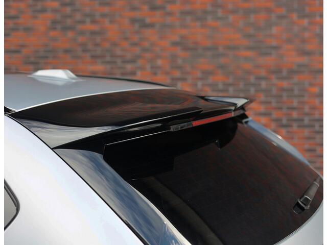 BMW 5-SERIE Touring 530e Touring | M performance - Pano - Trekhaak