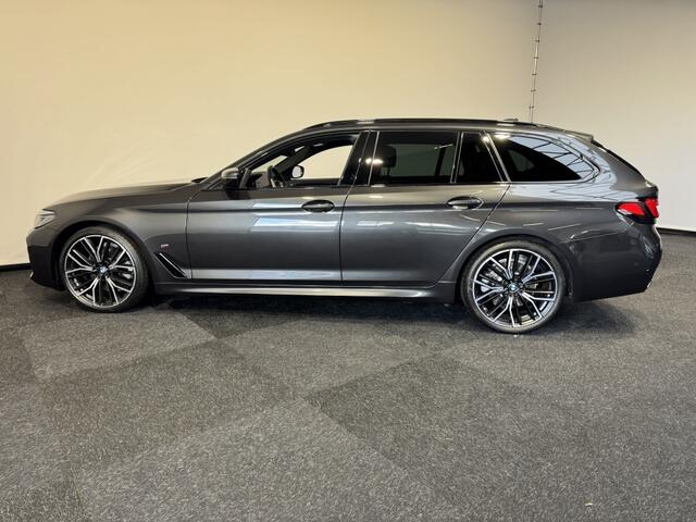 BMW 5-SERIE Touring 520i Touring Shadow line 20 INC M sportpakket Laser Led