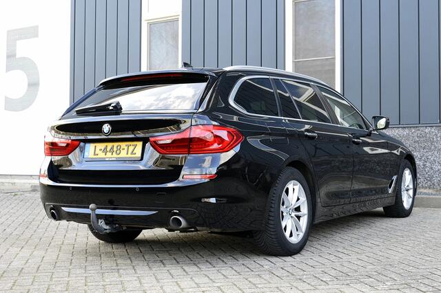 BMW 5-SERIE Touring 530i Executive Rijklaarprijs-Garantie Panorama dak Navigatie Led Airco Trekhaak