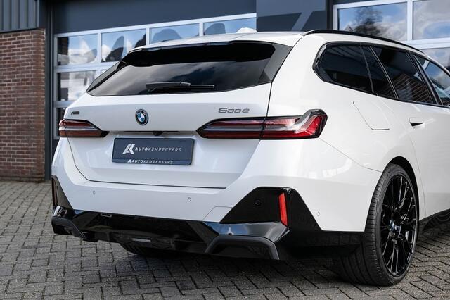 BMW 5-SERIE 530e xDrive M Sport Pro | Harman/Kardon | Driving Ass. Plus. | Camera | Iconic | Trekhaak | 21' Inch |