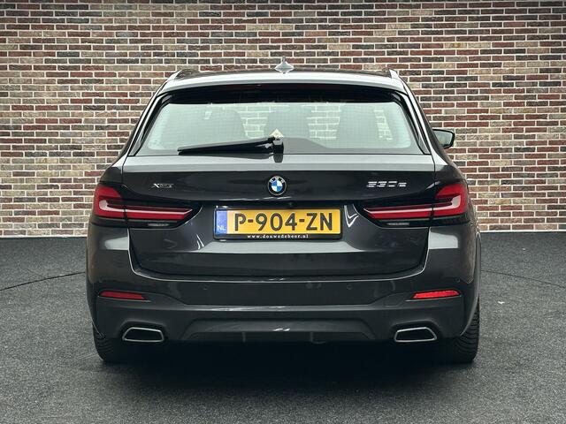 BMW 5-SERIE Touring 530e High Executive M Pakket Panorama Elek Stoel Trekhaak