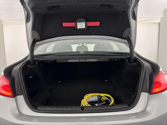 BMW 5-SERIE 530e iPerformance High Executive (Plug-in) *PANO | LEATHER | FULL-LED | TOP-VIEW | HARMAN/KARDON | BLINDSPOT | MEMORY-PACK | HEATED-COMFORTSEATS | DIGI-COCKPIT | AMBIENT-LIGHT | NAVI-FULLMAP | 20''ALU*