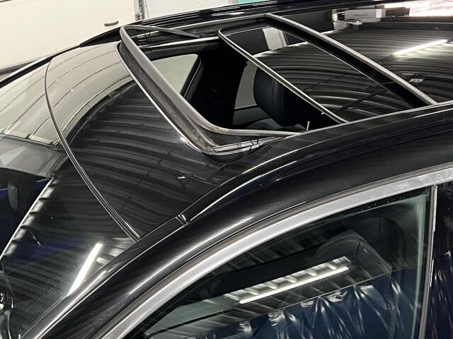 BMW 5-SERIE Touring 520i High Executive Open dak | Adapt. cruise | 360 camera | Head-up | Stoelverwarming | Carplay