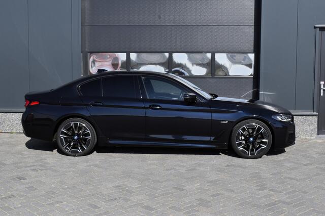 BMW 5-SERIE 545e xDrive High Executive M-pakket Carplay - Trekhaak - 360 camera
