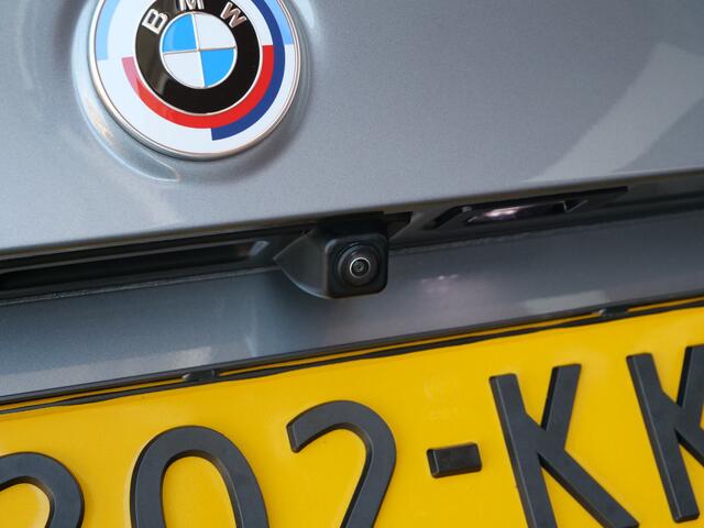 BMW 5-SERIE Touring 530e xDrive Business Edition Plus 292 Pk Automaat Navi / DAB / Apple Carplay / Leer / Pano-dak / HUD / M-pakket