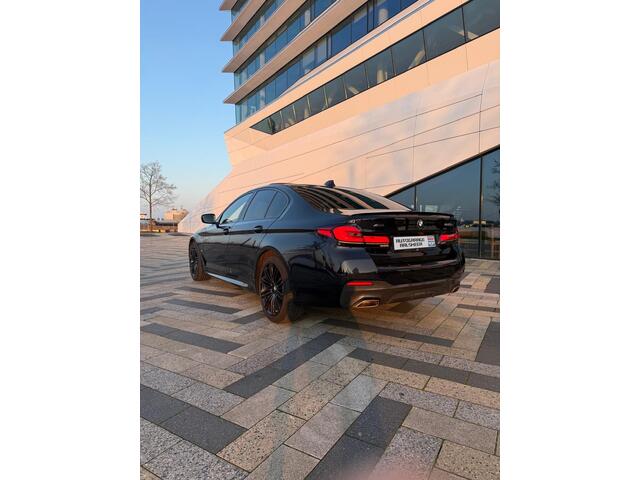 BMW 5-SERIE 545e xDrive High Executive /Schuif-Dak / Camera /Dealer Onderhouden /