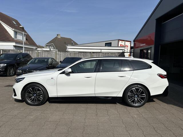 BMW 5-SERIE Touring 530e xDrive M-Sport