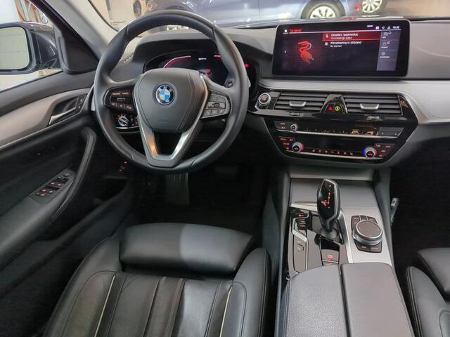 BMW 5-SERIE Touring 520e Business Edition Plus