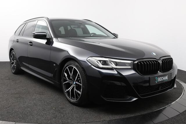 BMW 5-SERIE Touring 520i High Executive Edition | M-Sport | Leder | NL Auto |
