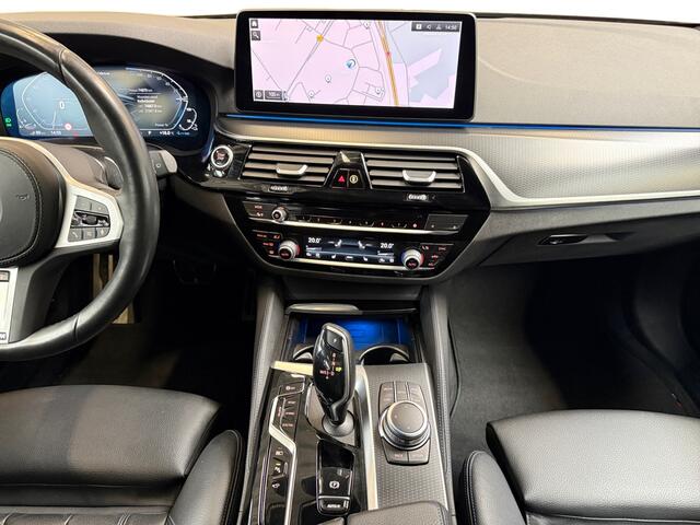 BMW 5-SERIE Touring 530e xDrive M-Sport I Shadowline I Leder I 360 Camera