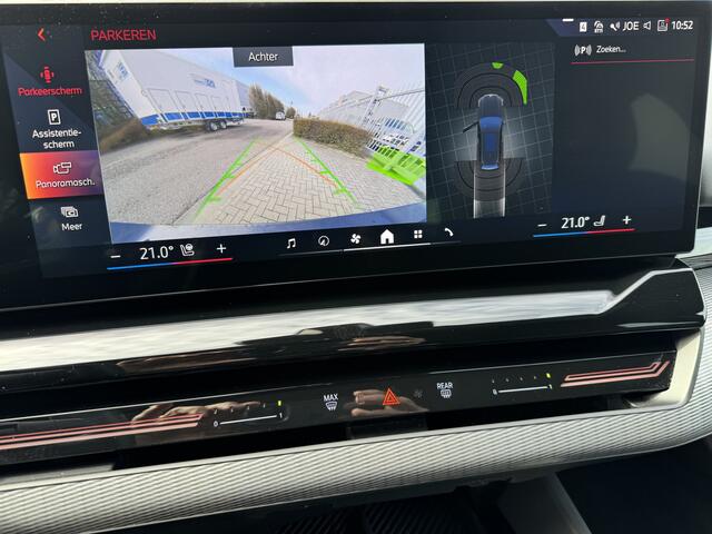 BMW 5-SERIE Touring 530e xDrive M Sport Trekhaak | Stuurverw. | Harman Kardon | Adapt. Cruise