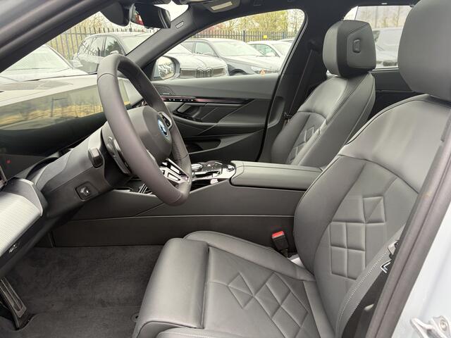 BMW 5-SERIE Touring 530e | M-Sport Pro | 21" | Panorama | Harman/Kardon | Co-Pilot | Trekhaak