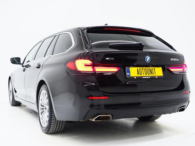 BMW 5-SERIE Touring 530e xDrive | Leder | Trekhaak | HUD | Camera | Memory | Stoelkoeling | DAB | Carplay