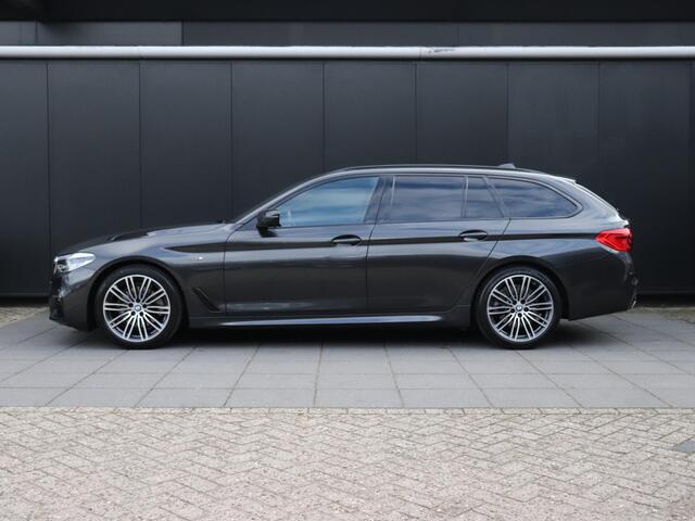 BMW 5-SERIE Touring 520i | M SPORT | LEDER | MEMORY | PANO-DAK | HEAD-UP | CAMERA | APPLE CARPLAY | STOELVERW. | CRUISE | NAVI |