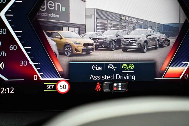 BMW 5-SERIE Touring 550e xDrive M-Sport Pro Pano ACC B&W 360 HUD Stoelvent