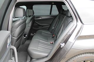bmw-5-serie-touring-530e-xdrive-bus