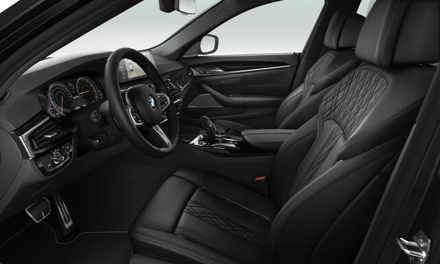 BMW 5-SERIE M550i xDrive - Nappa Leder - Standkachel - Parking Ass Plus - Soft Close