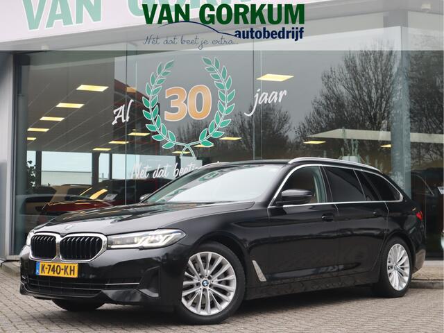 BMW 5-SERIE Touring 520i High Executive Edition Trekhaak/ Stoelverw. / Leder Voorzien van 2 jaar Apk