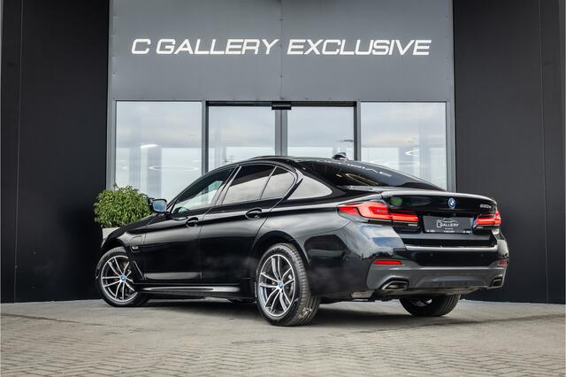 BMW 5-SERIE 530e - M Sport | Panorama | Stoelkoeling | ACC