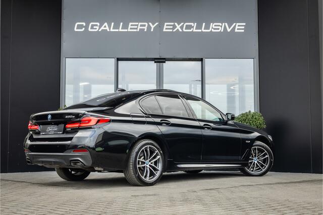 BMW 5-SERIE 530e - M Sport | Panorama | Stoelkoeling | ACC