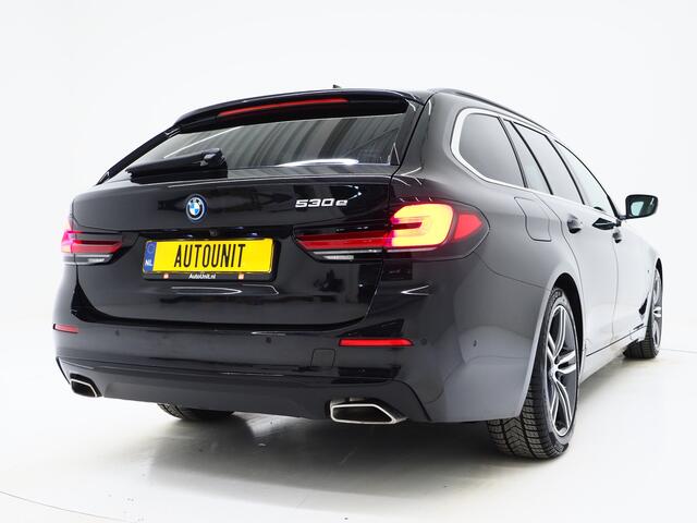 BMW 5-SERIE Touring 530e Shadow Line | NL auto | Leder | LaserLED | Camera | Memory | Dodehoek | Cruise | DAB | Carplay