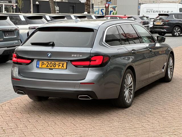 BMW 5-SERIE Touring 520e Business Edition Plus PHEV Automaat | Navigatie | Memory Seats | Leder | Trekhaak
