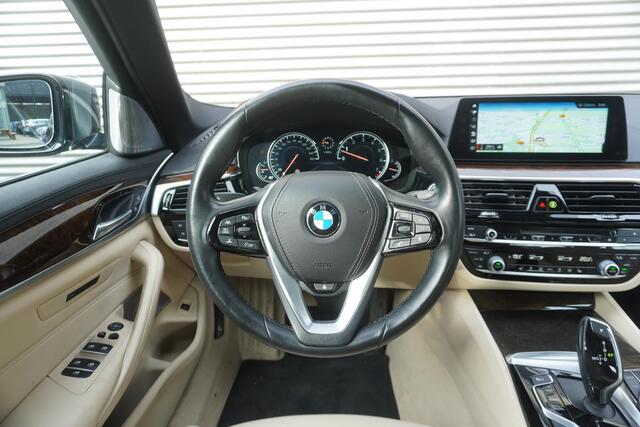 BMW 5-SERIE 540i High Executive | Active Steering | Bowers & Wilkins Diamond Surround Sound Systeem | Comfort Access | Navigatiesysteem Professional | BMW Head-Up Display