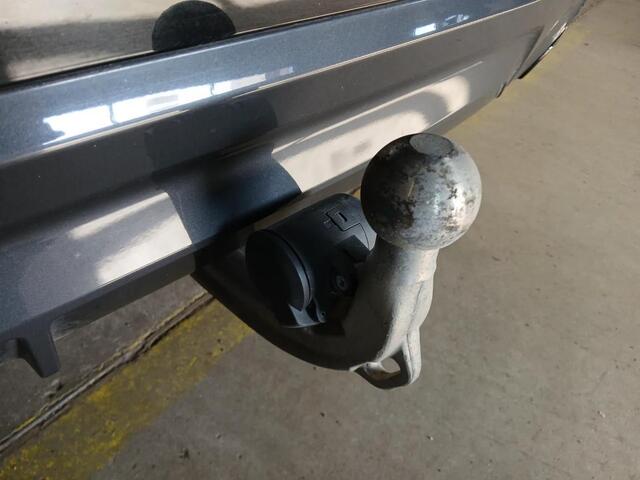 BMW 5-SERIE Touring 530e xDrive M-Sport Pro | 19" | Head-Up | Laser | Harman Kardon | Trekhaak | Driving Assistant Professional