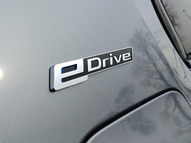 BMW 5-SERIE 530e iPerformance High Executive | CAMERA | M SPORTSTOELEN | DODEHOEK |