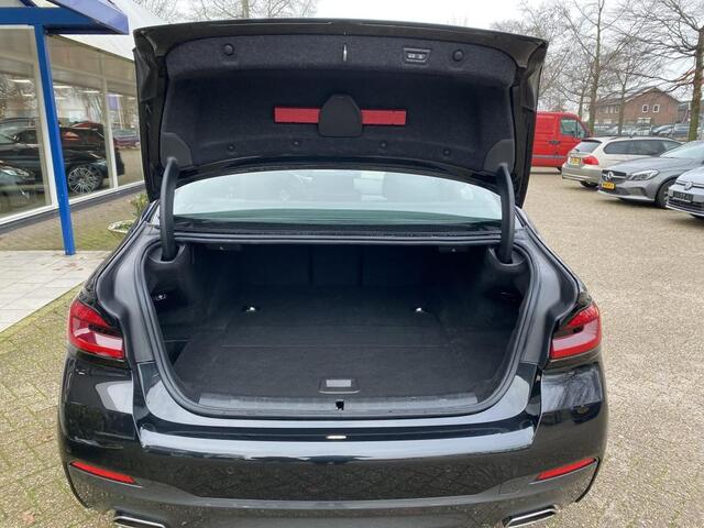BMW 5-SERIE 530e xDrive High Executive/ M pakket/ leder