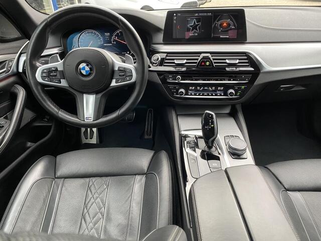 BMW 5-SERIE M550i xDrive High Executive leer/navigatie/automaat