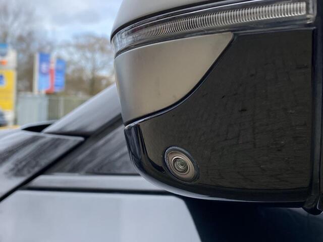 BMW 5-SERIE M550i xDrive High Executive leer/navigatie/automaat