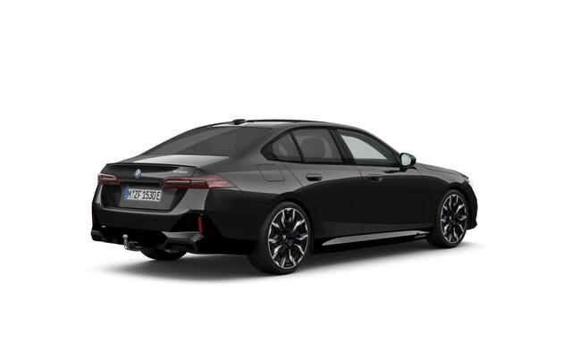 BMW 5-SERIE 530e | M-Sport Pro | 21'' | Panorama. | Comf. stoel + vent. | Trekhaak | Head-Up | Comf. Acc. Park. Plus | Stuur + stoelverw. | Getint glas