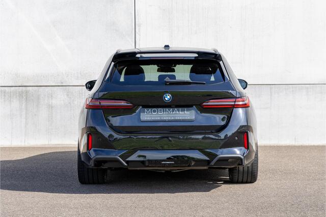 BMW 5-SERIE Touring 530e / AC Schnitzer optik pakket + LM velgen / Head-up